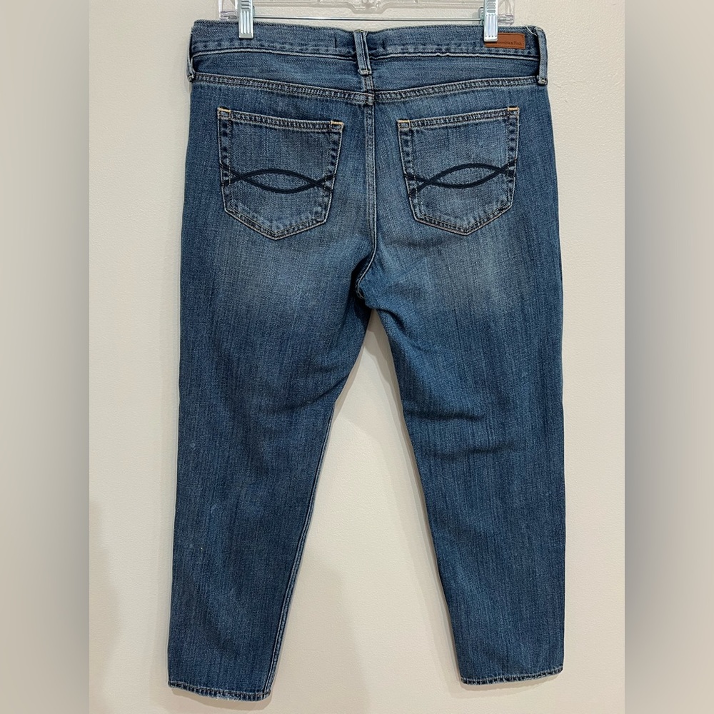 Abercrombie & Fitch Signature Collection Jeans 30, Distressed Mid Rise, Straight - Picture 4 of 8